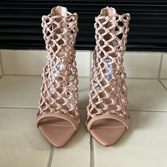 NWT Steve Madden caged pointy peep toe heels - Picture 2 of 5